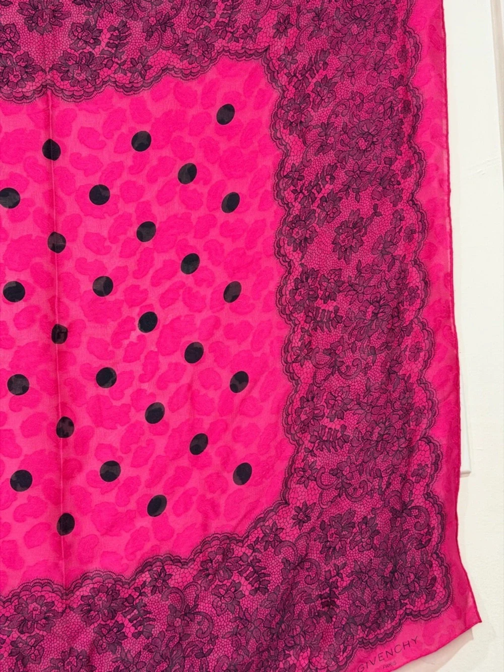 Givenchy Pink and Black Lace-Print Scarf - Picture 5 of 10